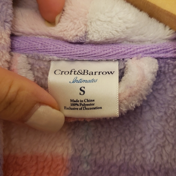 Plaid Plushy Bathrobe - Picture 3 of 4